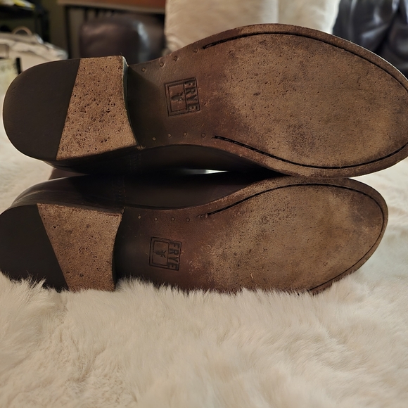 FRYE Melissa Button Riding Boot - Picture 3 of 8